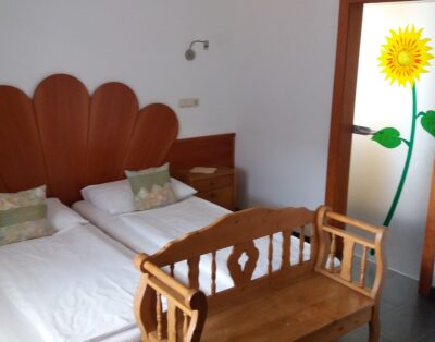 Machlandgasthof Wahl – Double Room – Sonnenblumenzimmer