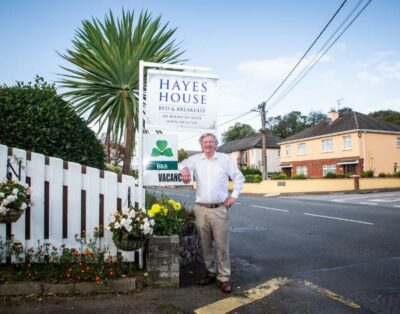 Hayes House Killarney – Deluxe Twin Room