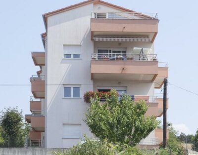 Peachy House -Two Bedroom Apartment -Sea View